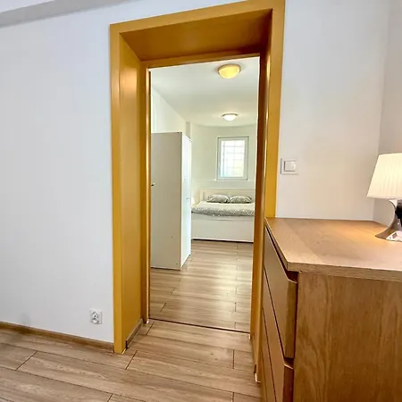 Przy Plazy - Kordeckiego 8 Apartment *